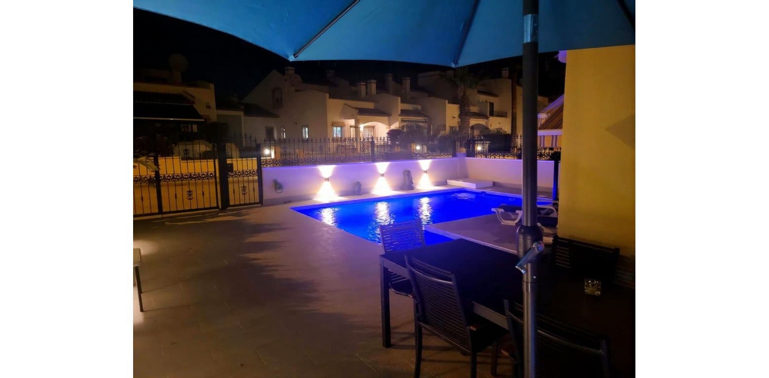 3 bedroom Villa for sale in Villamartin with pool - € 375,000 (Ref: 9373991)