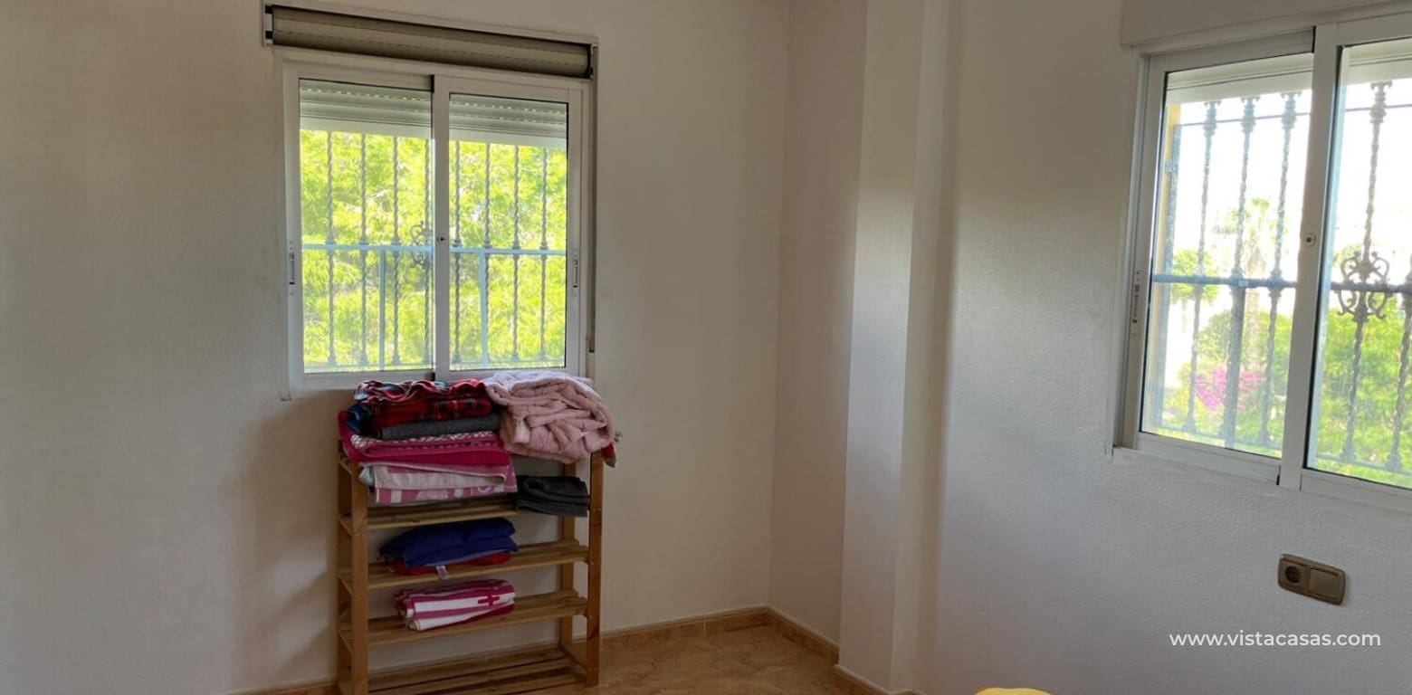 Chalet de 3 habitaciones en Playa Flamenca en venta - 385.000 € (Ref: 9377971)