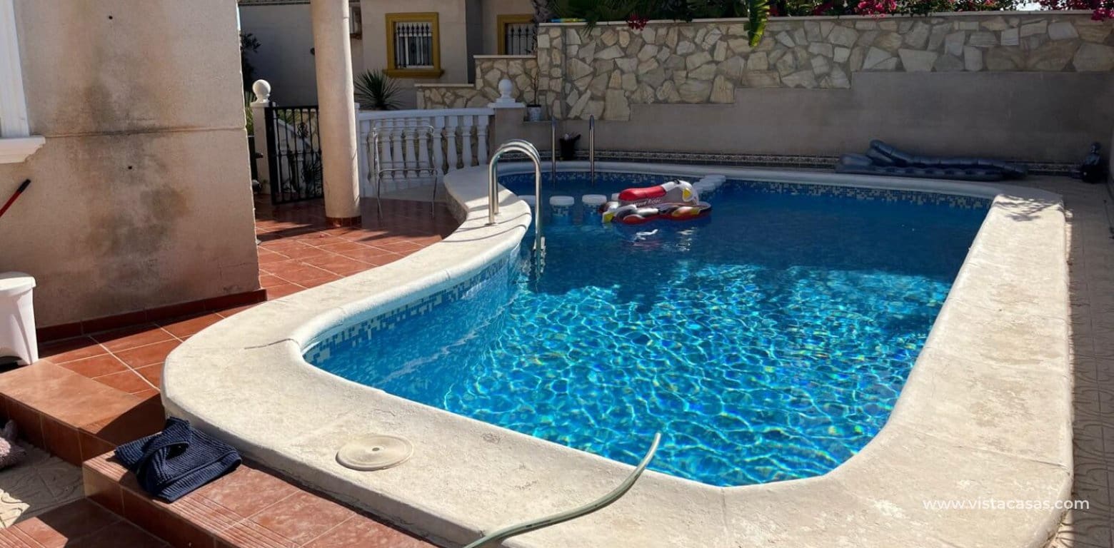 Chalet de 3 habitaciones en Playa Flamenca en venta - 385.000 € (Ref: 9377971)