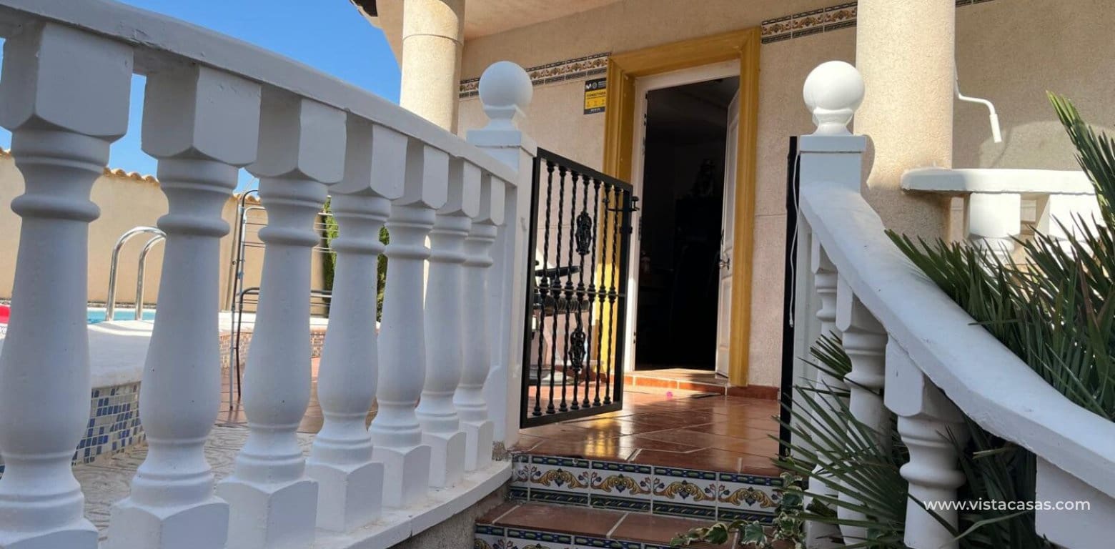 Chalet de 3 habitaciones en Playa Flamenca en venta - 385.000 € (Ref: 9377971)