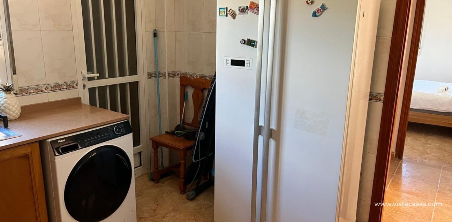 Chalet de 3 habitaciones en Playa Flamenca en venta - 385.000 € (Ref: 9377971)