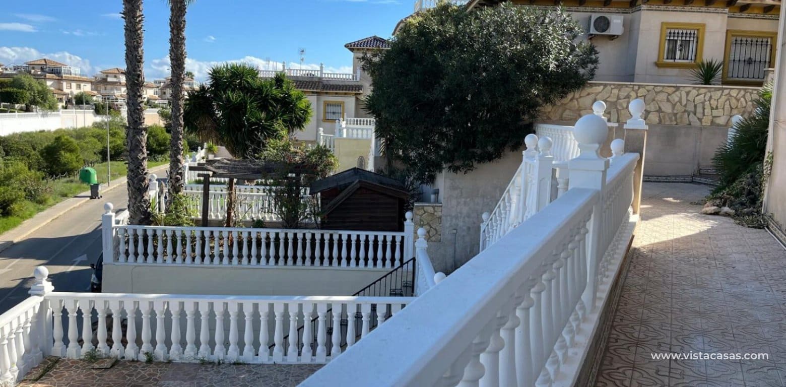 Chalet de 3 habitaciones en Playa Flamenca en venta - 385.000 € (Ref: 9377971)