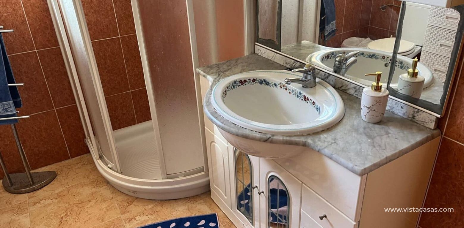 Chalet de 3 habitaciones en Playa Flamenca en venta - 385.000 € (Ref: 9377971)