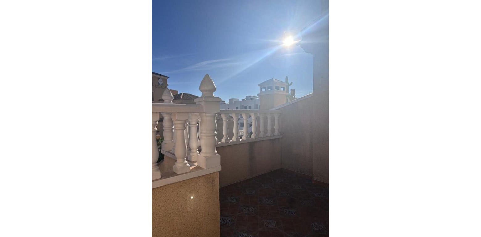 2 quarto Casa em Banda para venda em Villamartin - 164 950 € (Ref: 9383220)