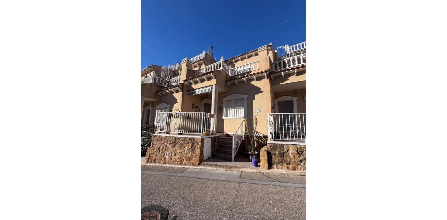 2 quarto Casa em Banda para venda em Villamartin - 164 950 € (Ref: 9383220)