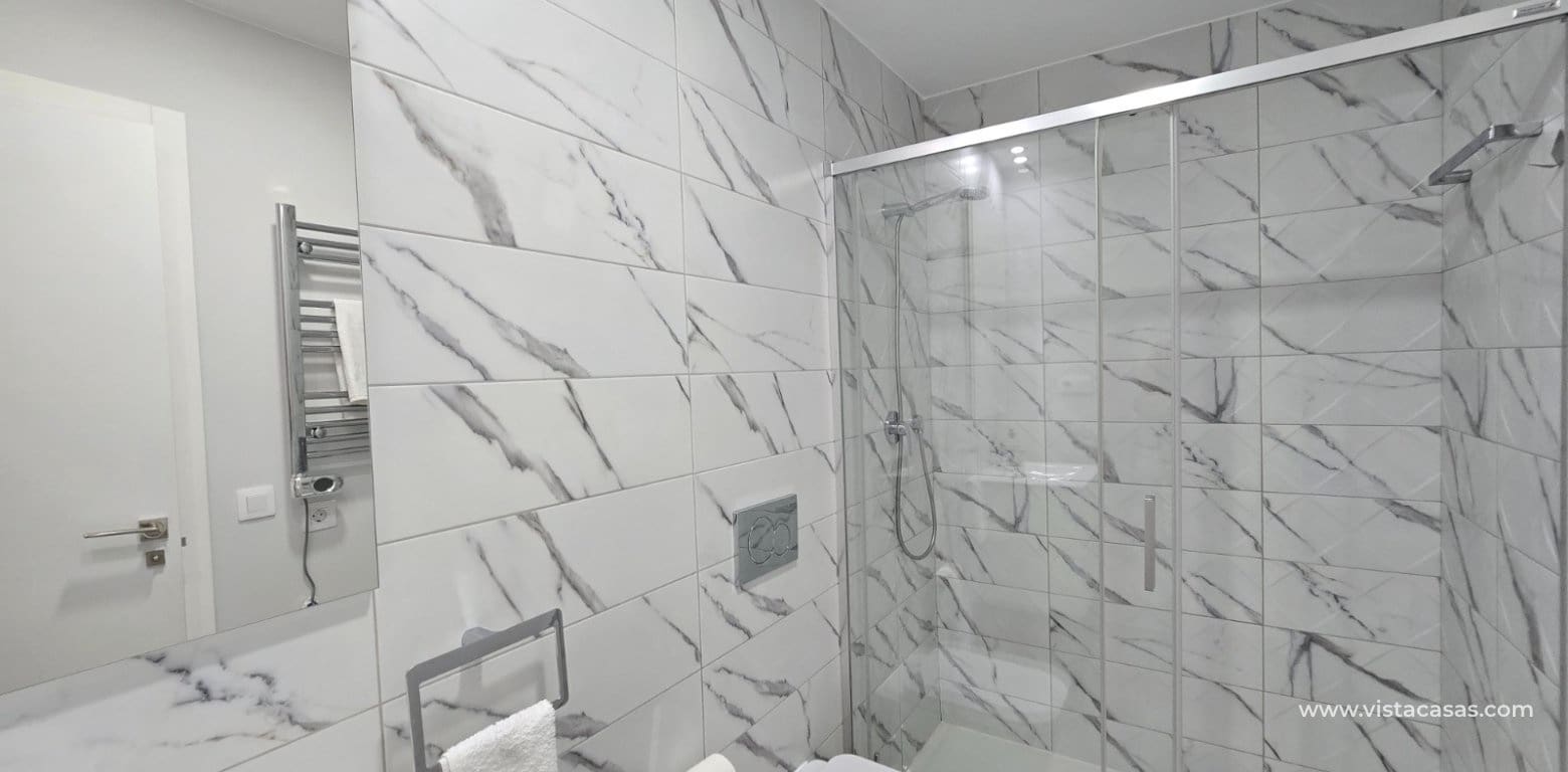 2 quarto Apartamento para venda em Villamartin - 285 000 € (Ref: 9383221)