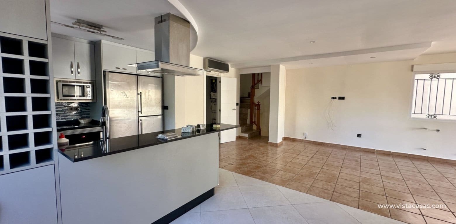 4 Zimmer Villa zu verkaufen in Villamartin - 285.000 € (Ref: 9385974)