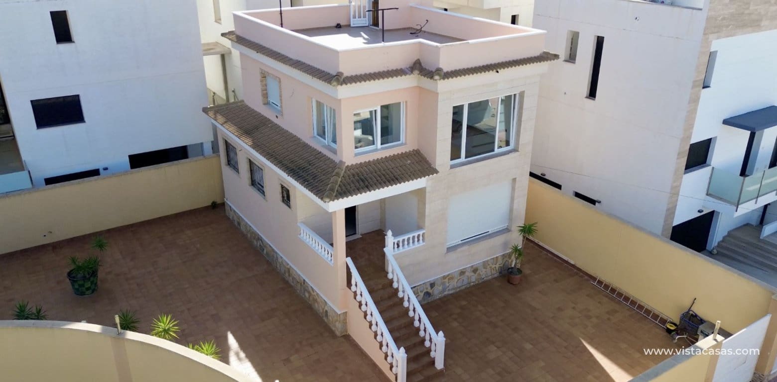 4 Zimmer Villa zu verkaufen in Villamartin - 285.000 € (Ref: 9385974)