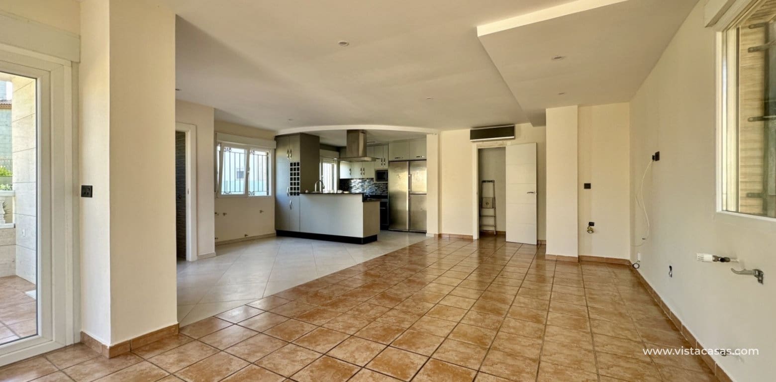 4 Zimmer Villa zu verkaufen in Villamartin - 285.000 € (Ref: 9385974)