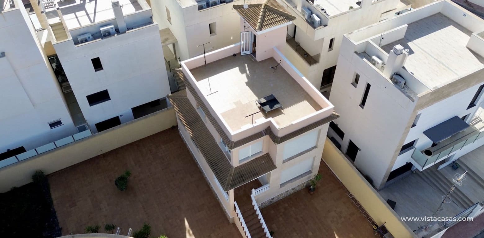 4 Zimmer Villa zu verkaufen in Villamartin - 285.000 € (Ref: 9385974)