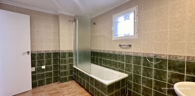 4 quarto Moradia para venda em Villamartin, Orihuela - 285 000 € (Ref: 9385974)