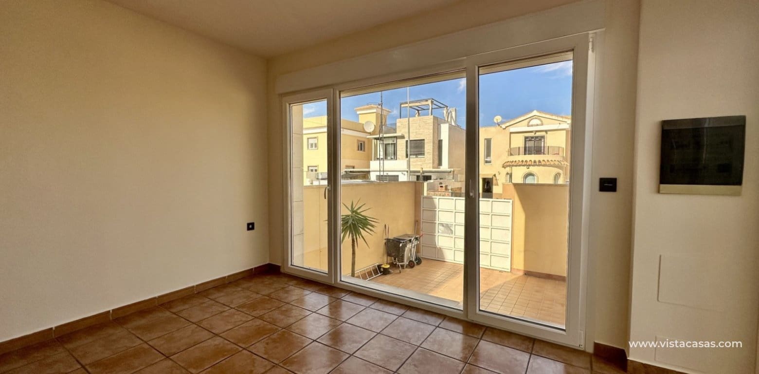 4 Zimmer Villa zu verkaufen in Villamartin - 285.000 € (Ref: 9385974)