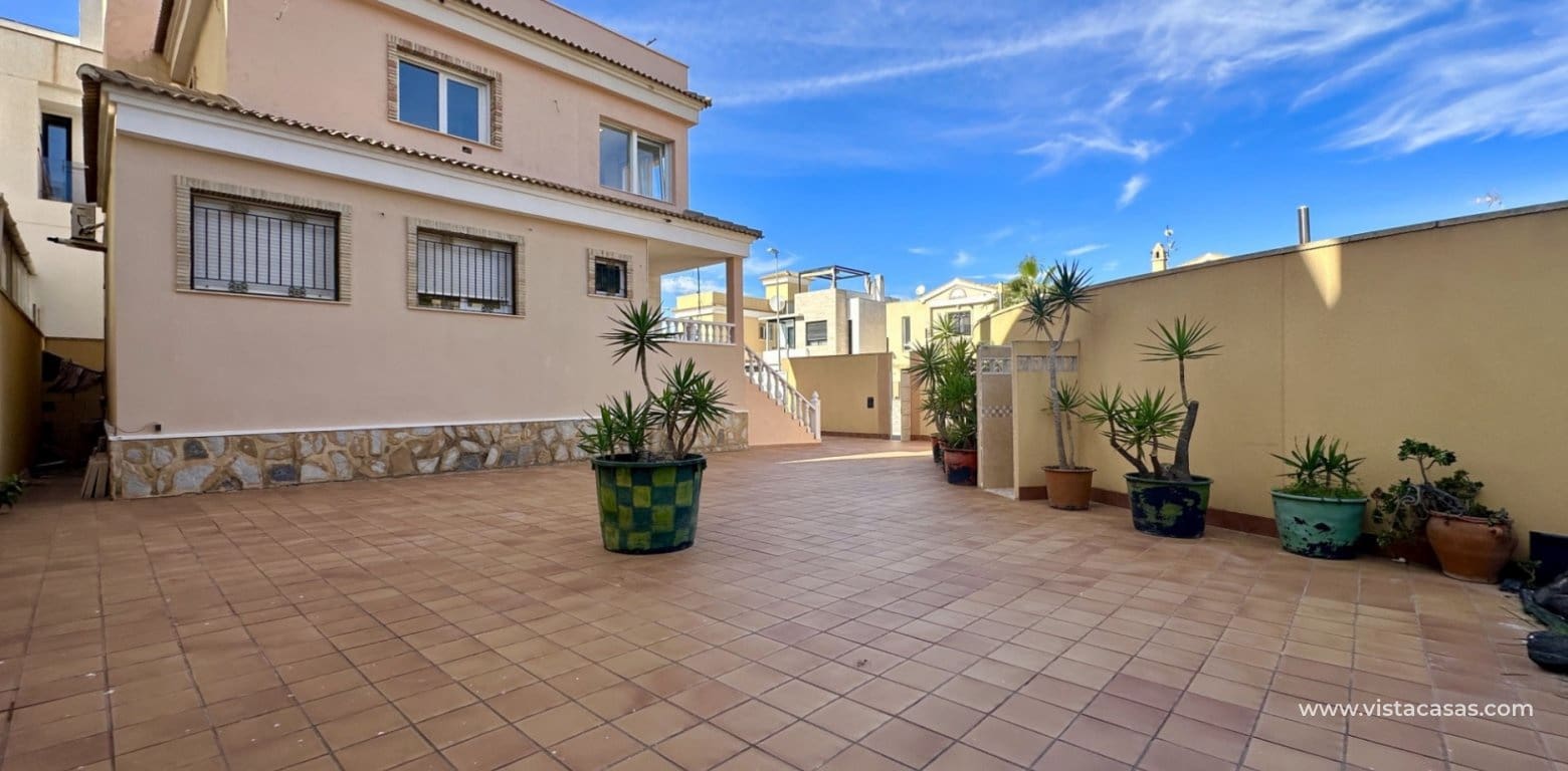 4 Zimmer Villa zu verkaufen in Villamartin - 285.000 € (Ref: 9385974)