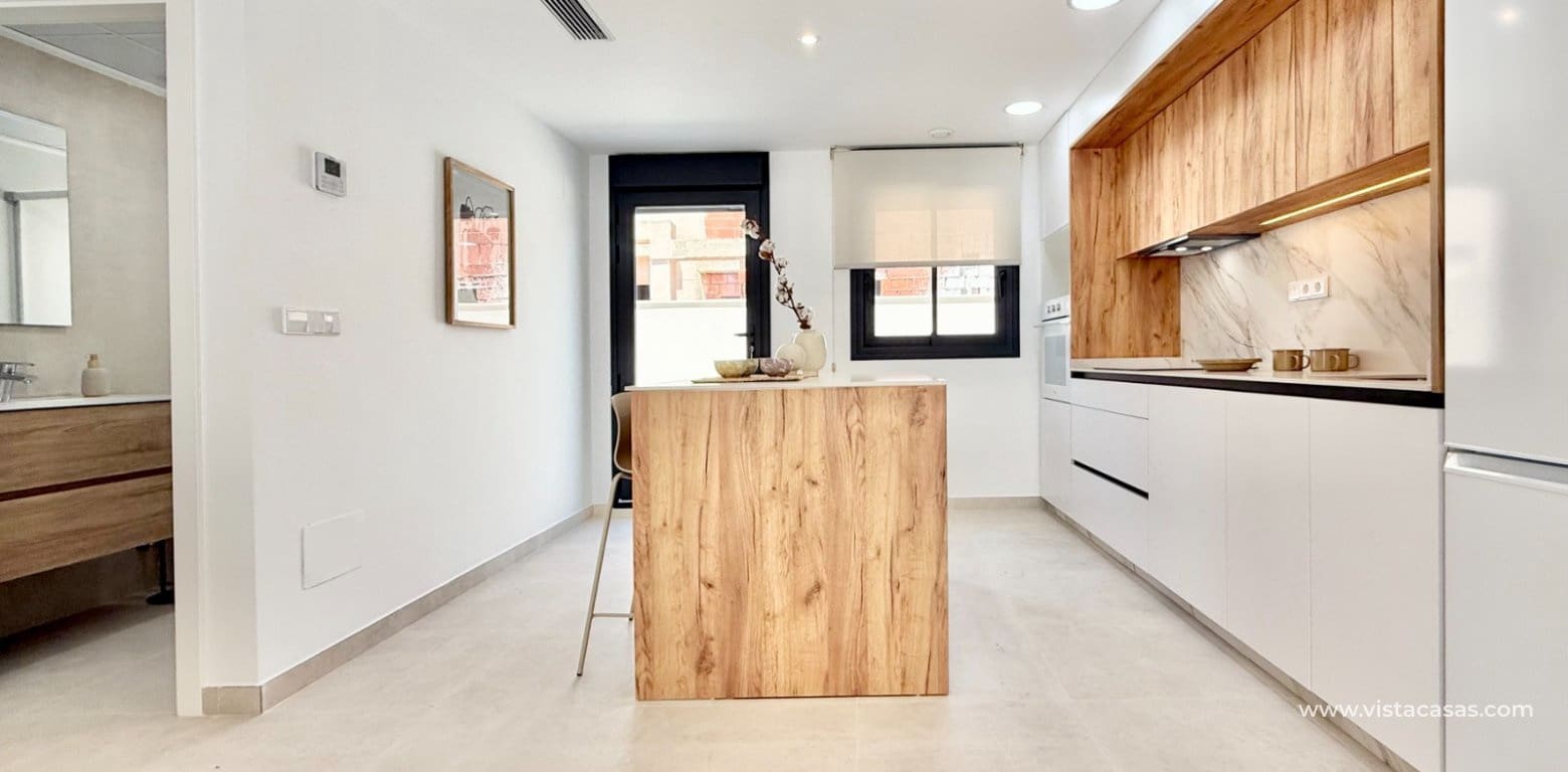 3 soveværelse Byhus til salg i Cox - € 255.000 (Ref: 9385981)