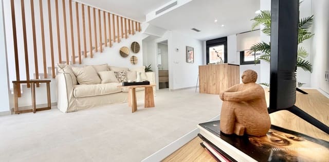 3 soveværelse Byhus til salg i Cox - € 255.000 (Ref: 9385981)