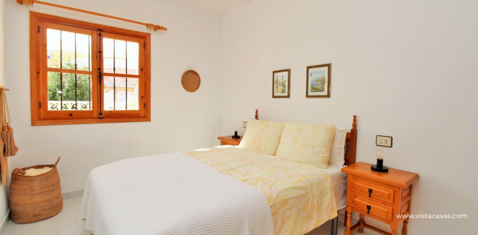 Bungalow de 1 habitación en Playa Flamenca en venta - 109.900 € (Ref: 9386319)