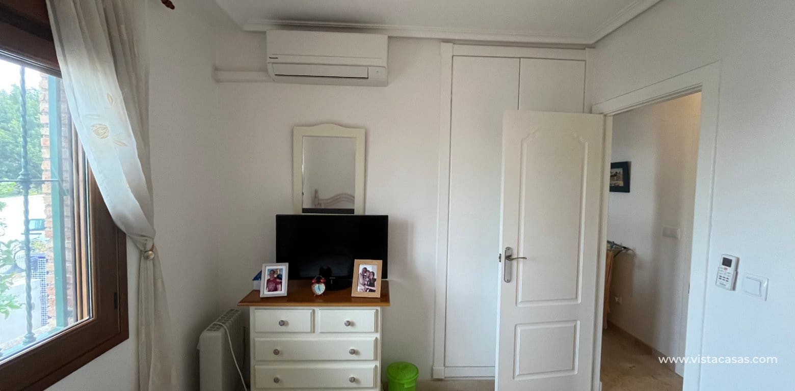 2 slaapkamer Appartement te koop in Villamartin - € 199.995 (Ref: 9394043)