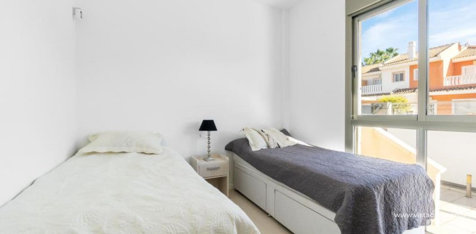 Chalet de 3 habitaciones en Ciudad Quesada en venta - 495.000 € (Ref: 9398779)