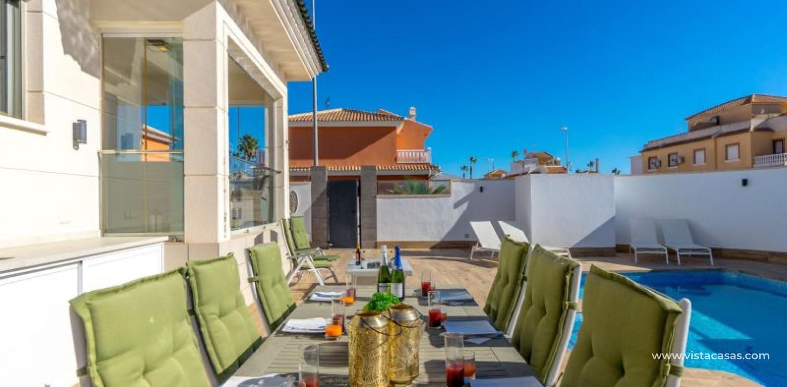 Chalet de 3 habitaciones en Ciudad Quesada en venta - 495.000 € (Ref: 9398779)