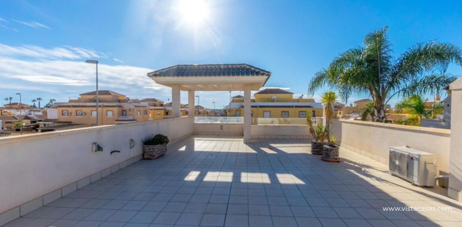 Chalet de 3 habitaciones en Ciudad Quesada en venta - 495.000 € (Ref: 9398779)