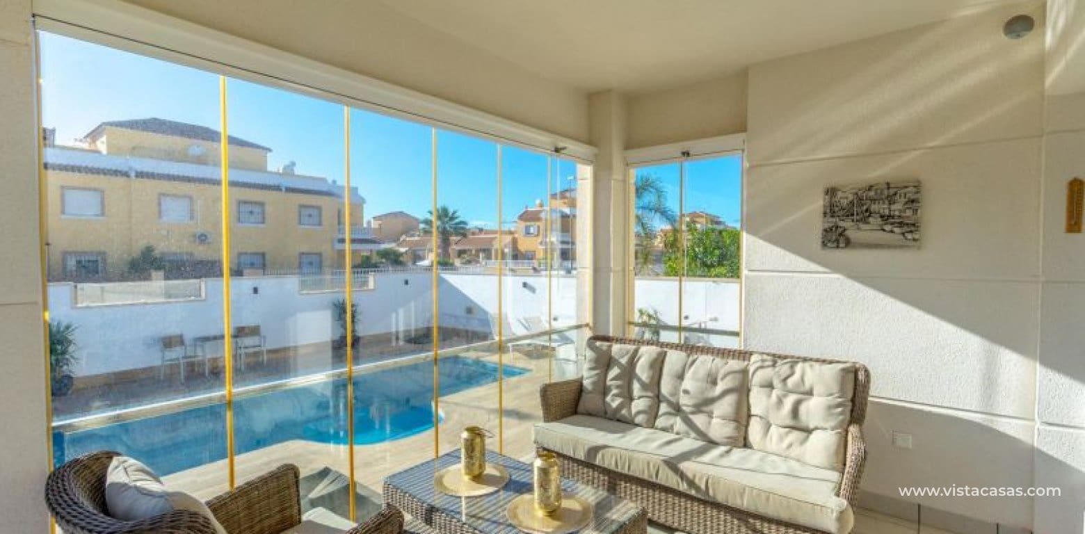 Chalet de 3 habitaciones en Ciudad Quesada en venta - 495.000 € (Ref: 9398779)