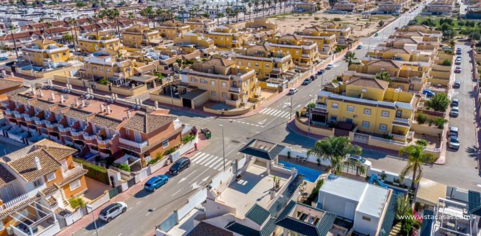 Chalet de 3 habitaciones en Ciudad Quesada en venta - 495.000 € (Ref: 9398779)