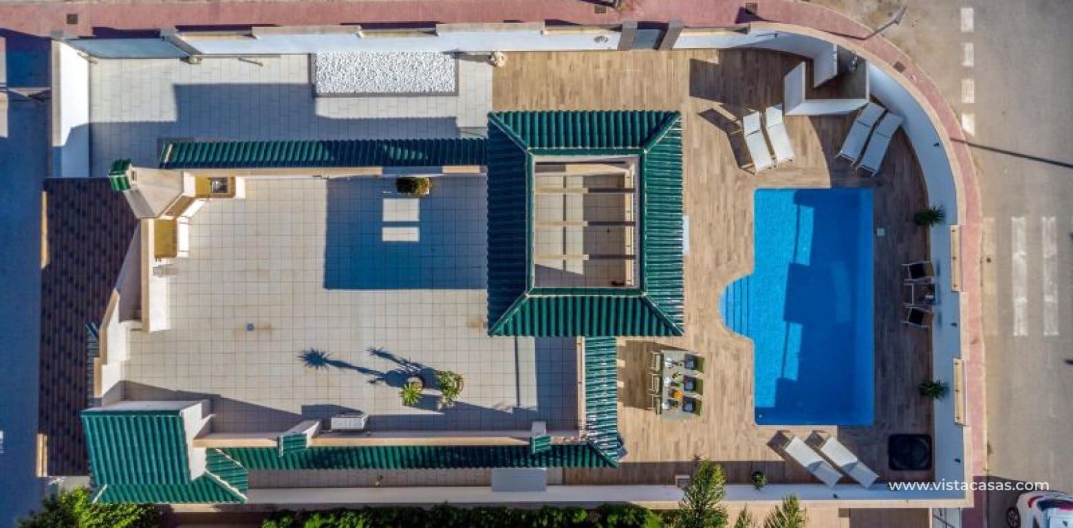 Chalet de 3 habitaciones en Ciudad Quesada en venta - 495.000 € (Ref: 9398779)