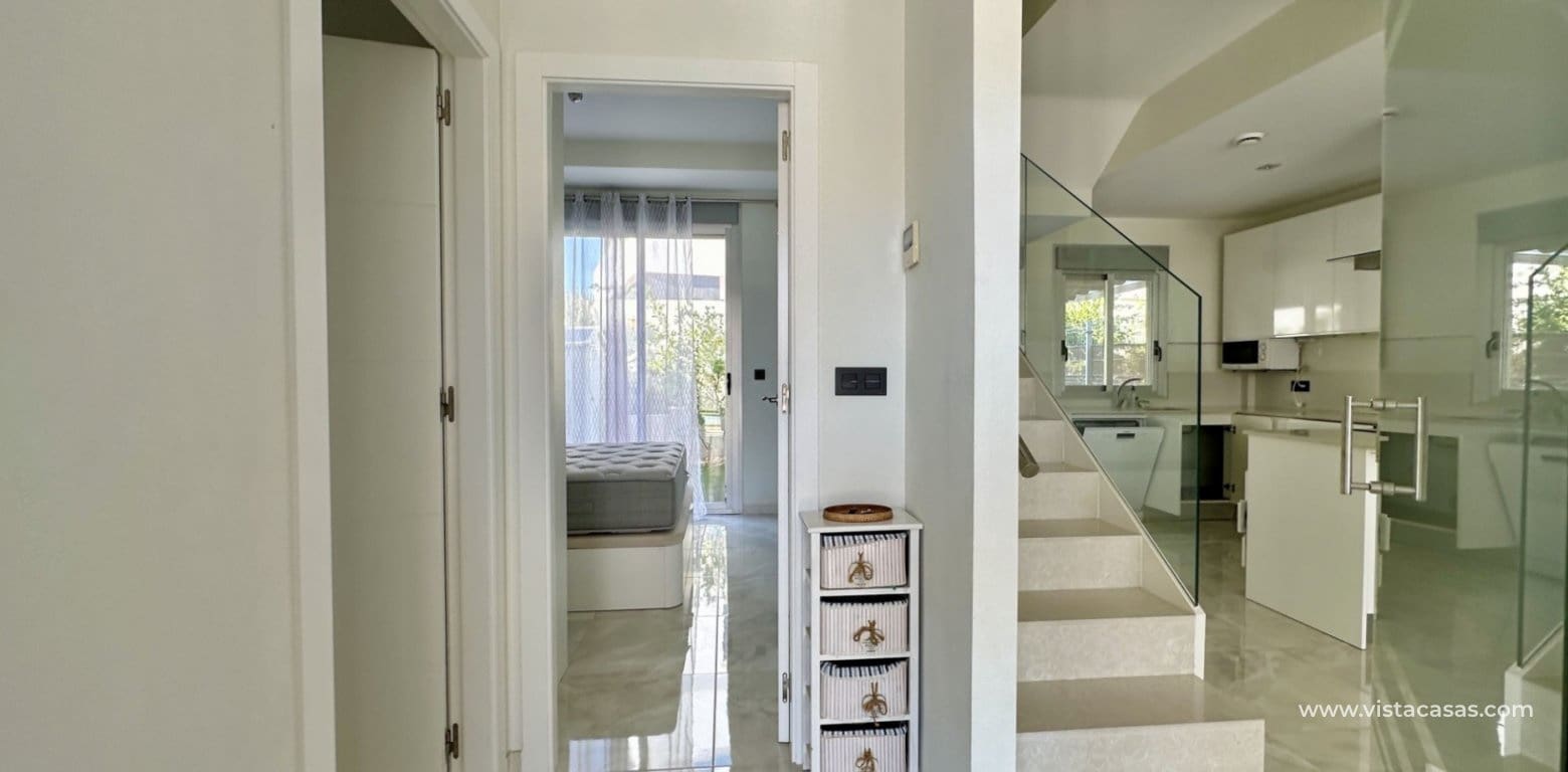 3 bedroom Villa for sale in Cabo Roig - € 389,000 (Ref: 9409393)