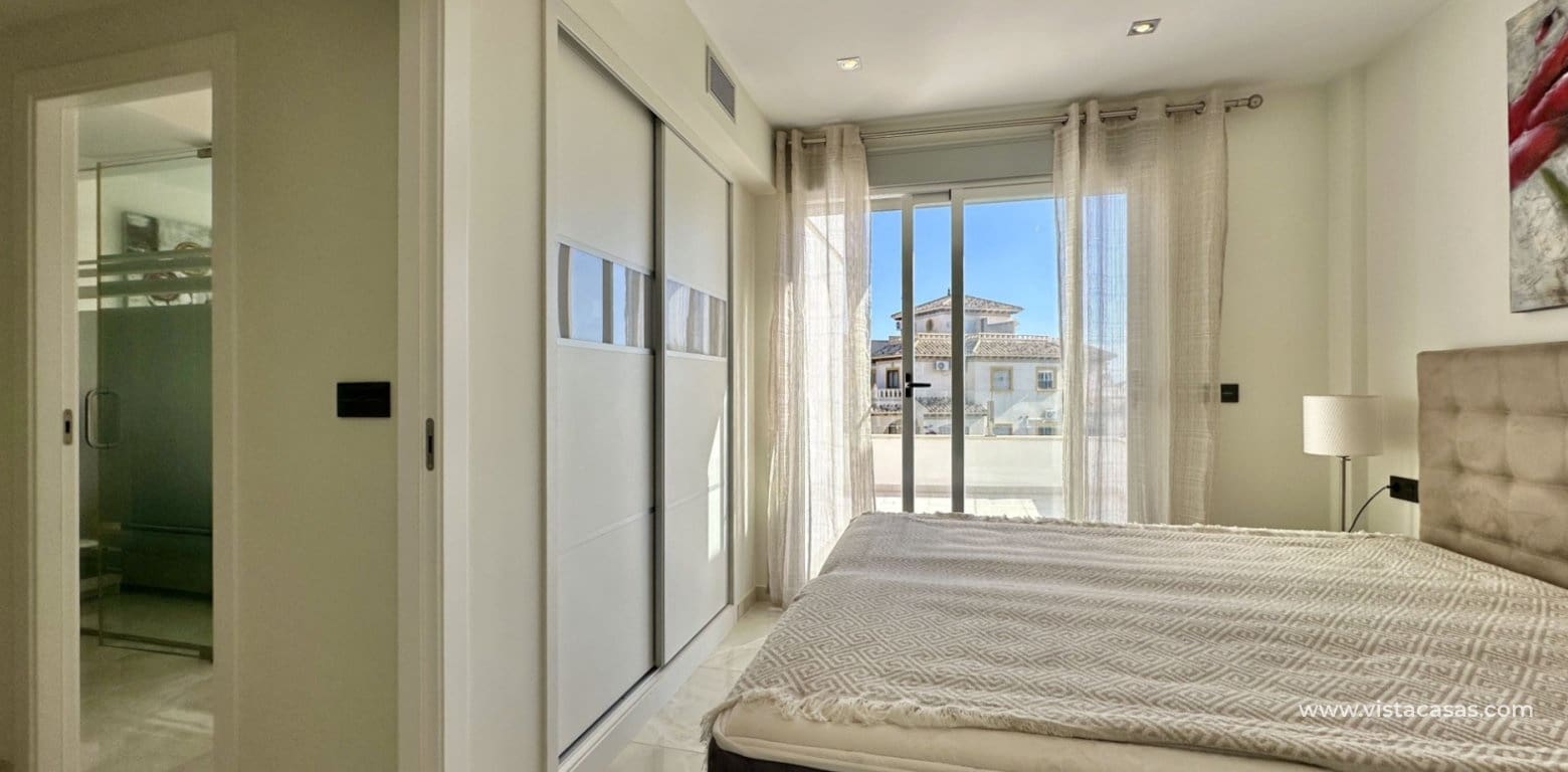 3 bedroom Villa for sale in Cabo Roig - € 389,000 (Ref: 9409393)