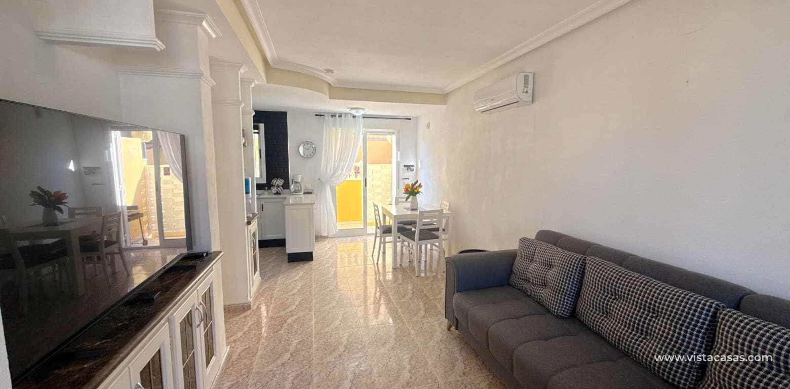 2 soveværelse Byhus til salg i La Zenia - € 209.950 (Ref: 9409395)