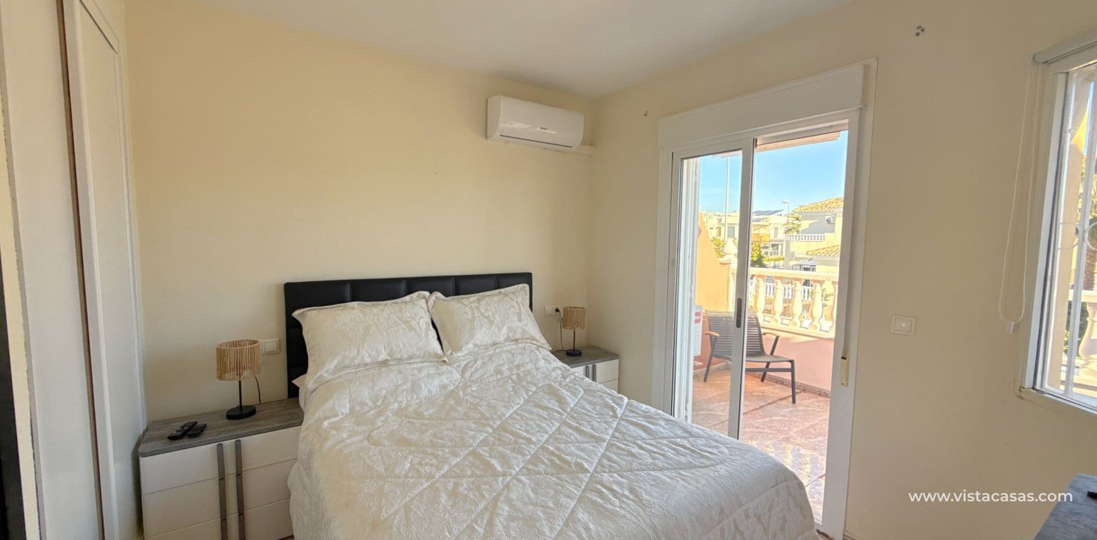 2 soveværelse Byhus til salg i La Zenia - € 209.950 (Ref: 9409395)