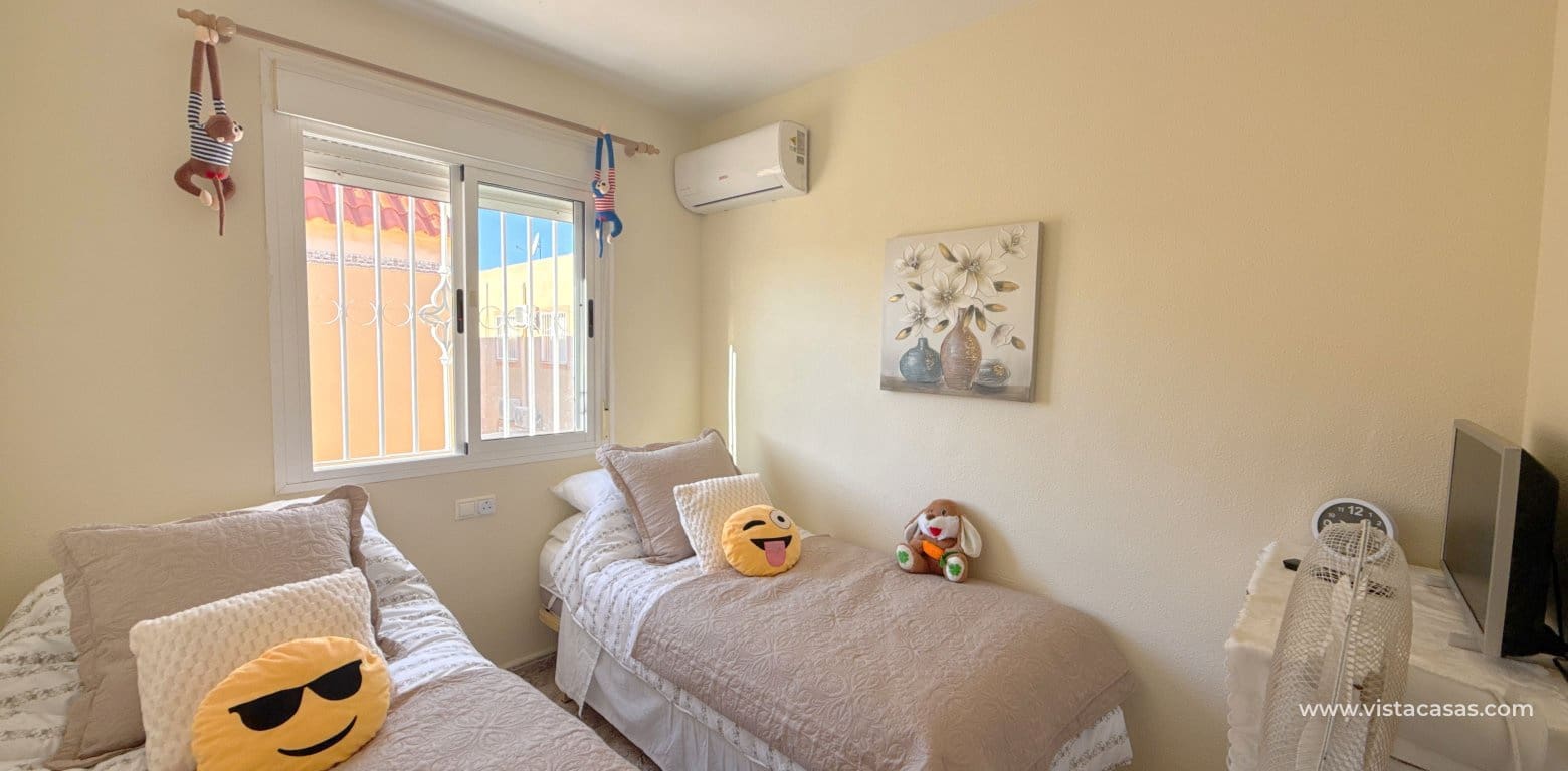 2 soveværelse Byhus til salg i La Zenia - € 209.950 (Ref: 9409395)