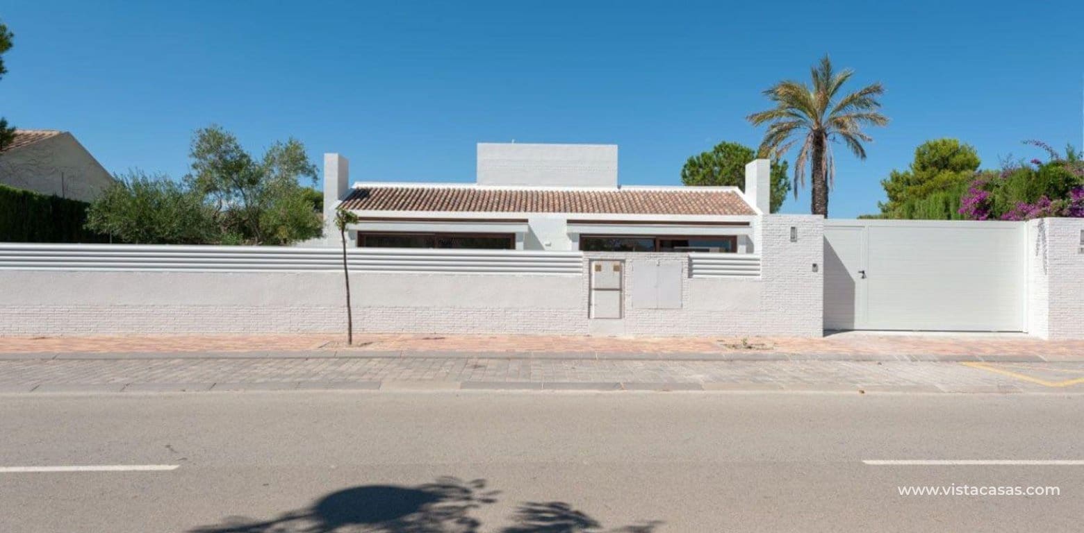 4 slaapkamer Villa te koop in Avileses - € 375.000 (Ref: 9412696)
