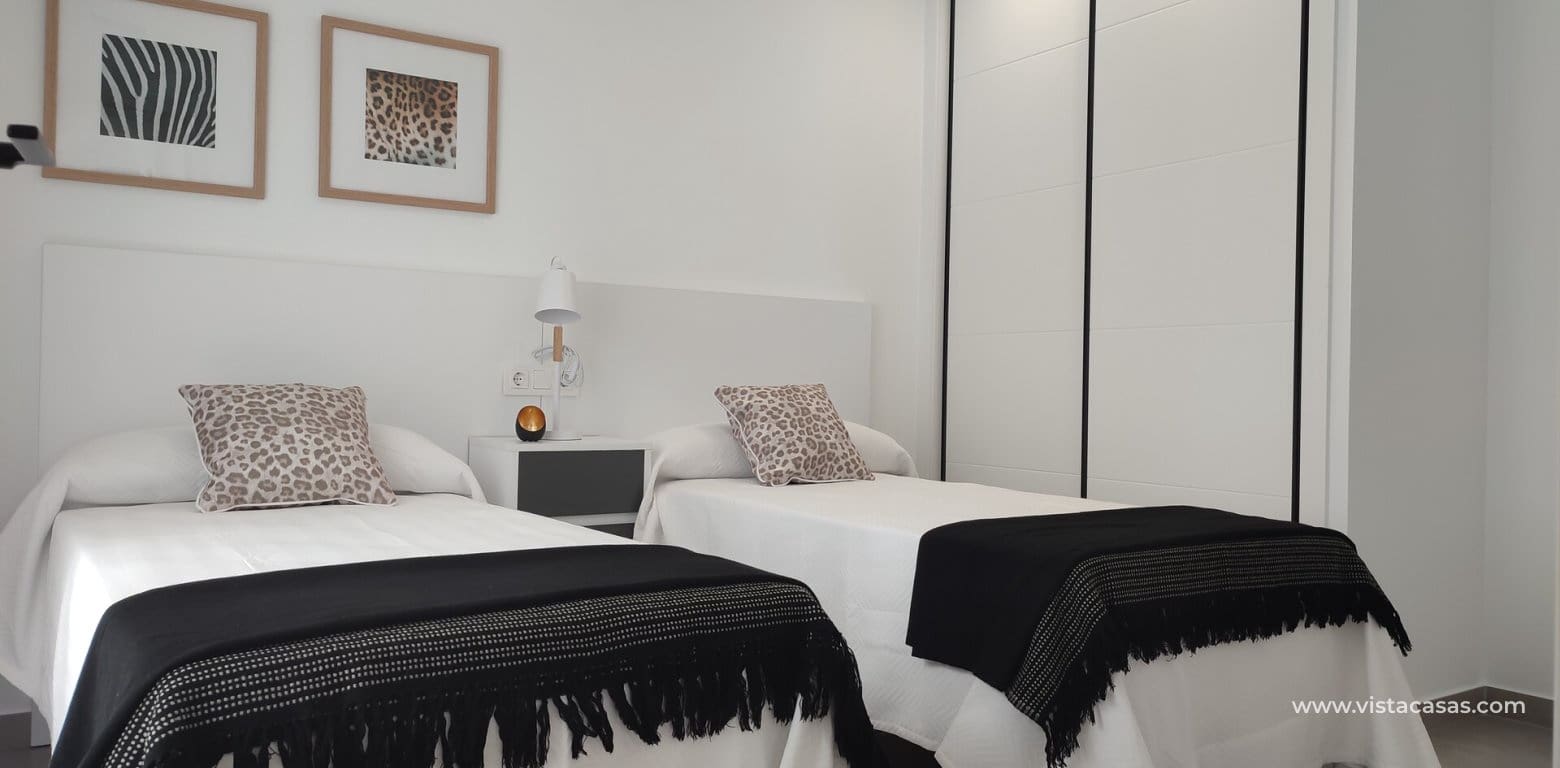 Chalet de 3 habitaciones en Balsicas en venta - 325.000 € (Ref: 9420042)