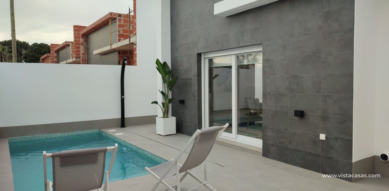 Chalet de 3 habitaciones en Balsicas en venta - 325.000 € (Ref: 9420042)