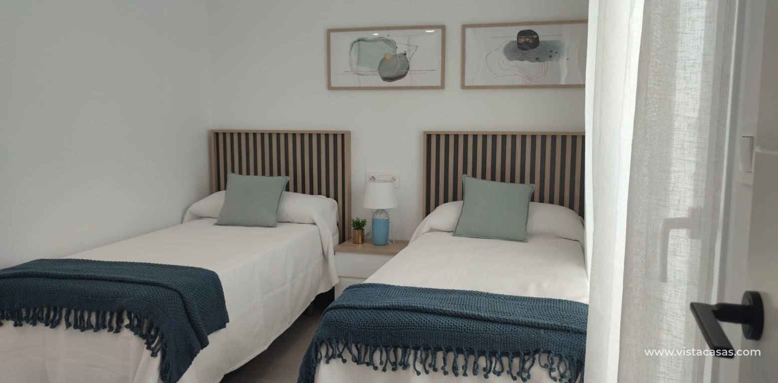 Chalet de 3 habitaciones en Balsicas en venta - 325.000 € (Ref: 9420042)