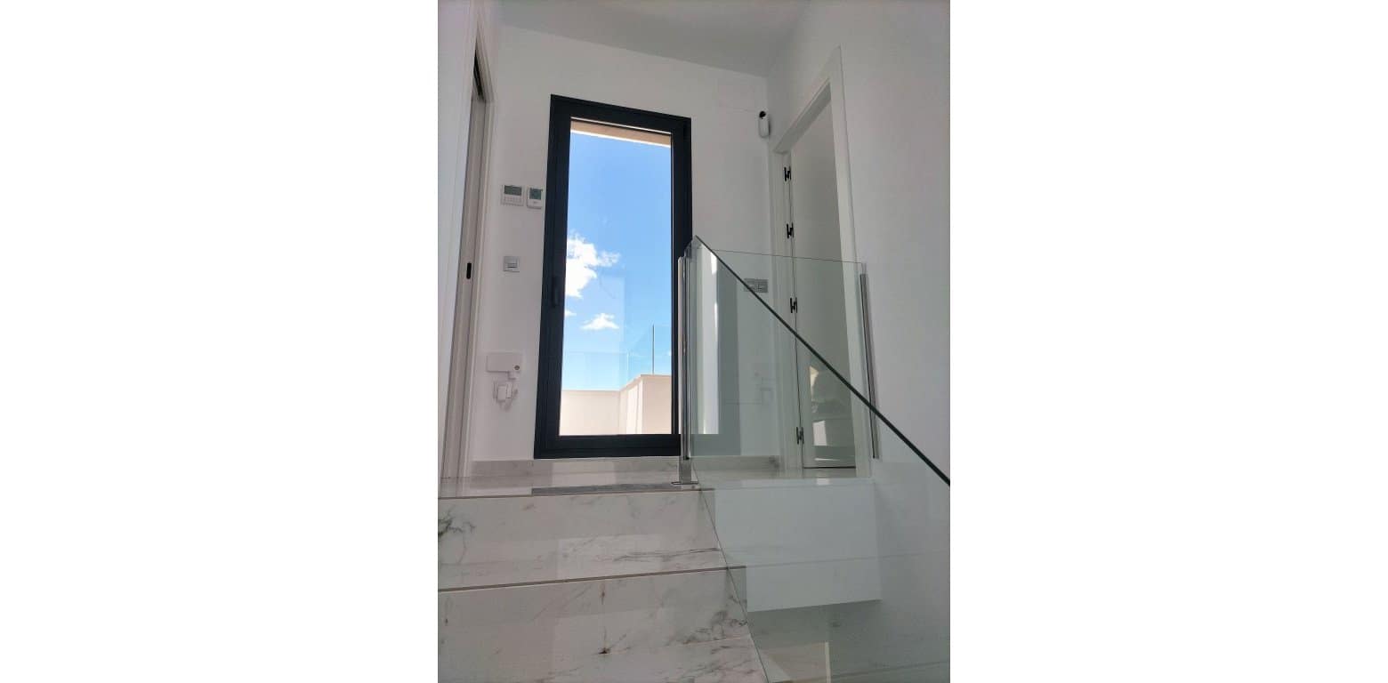 3 slaapkamer Villa te koop in Pilar de la Horadada - € 389.000 (Ref: 9420051)