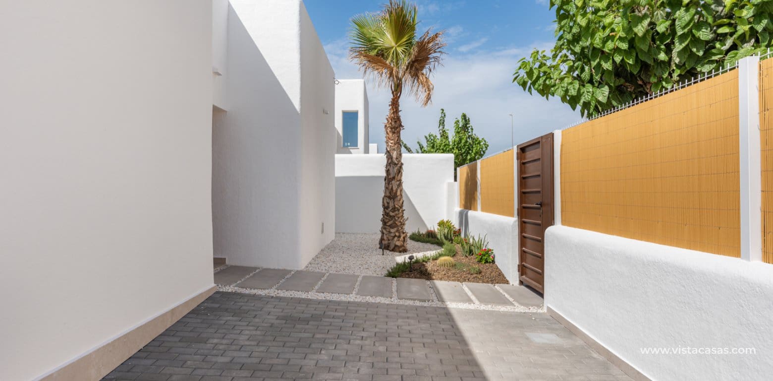 Chalet de 3 habitaciones en Los Alcázares en venta - 399.900 € (Ref: 9420055)