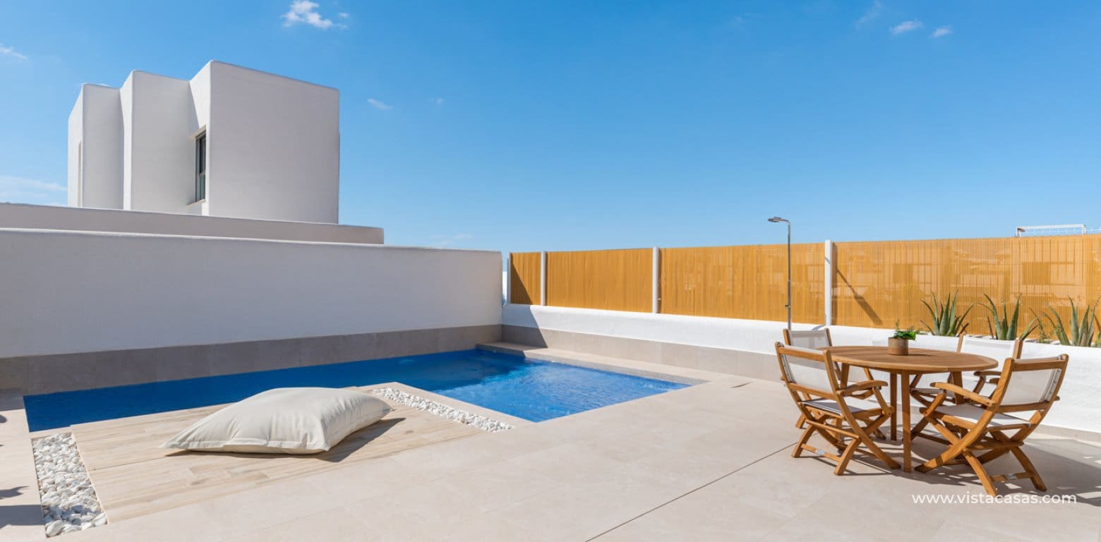 Chalet de 3 habitaciones en Los Alcázares en venta - 399.900 € (Ref: 9420055)