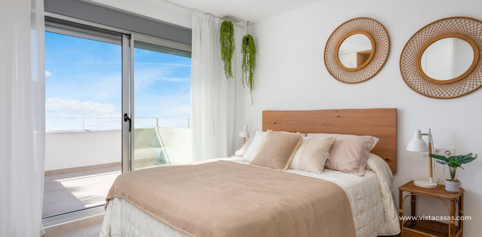 Chalet de 3 habitaciones en Los Alcázares en venta - 399.900 € (Ref: 9420055)