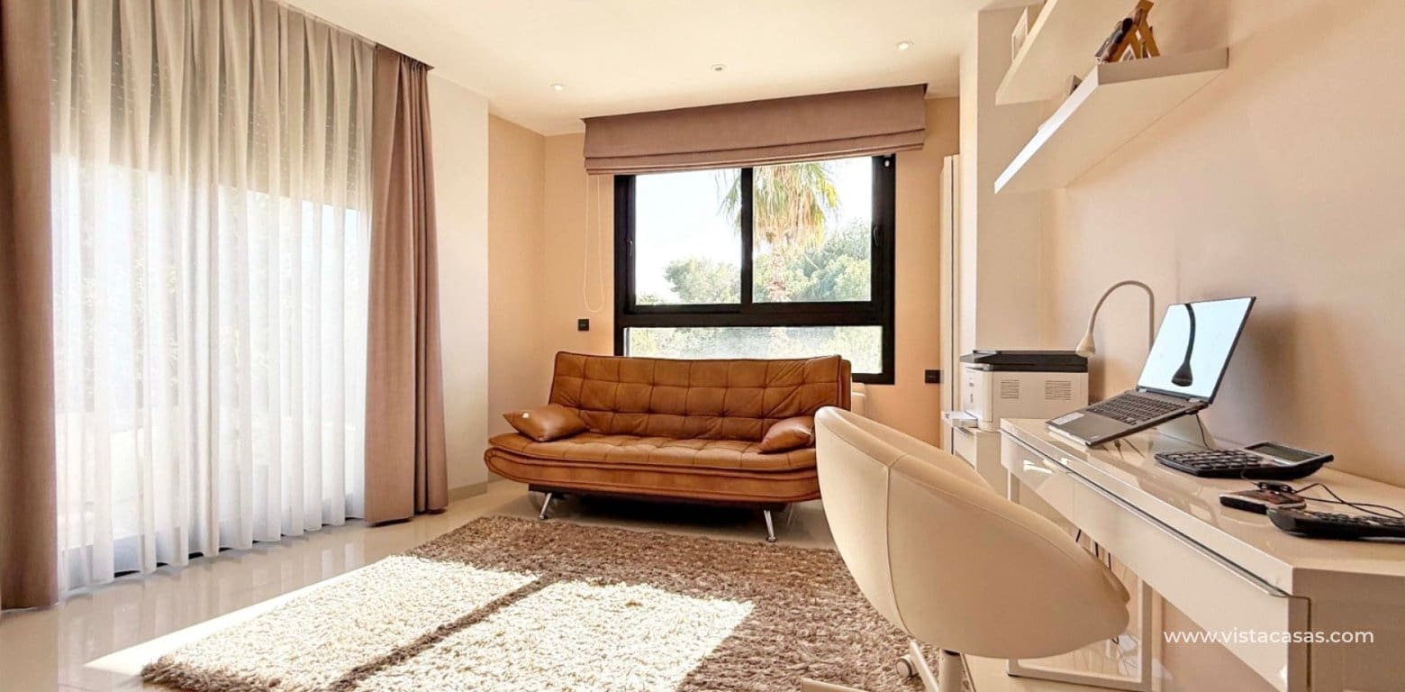 3 Zimmer Villa zu verkaufen in Villamartin - 475.000 € (Ref: 9420056)