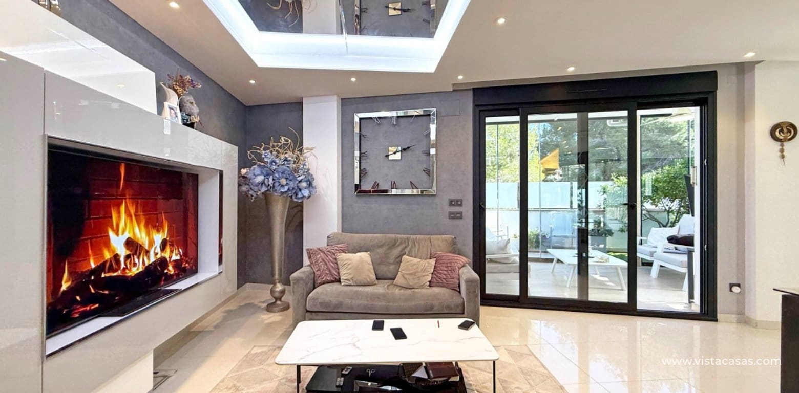 3 Zimmer Villa zu verkaufen in Villamartin - 475.000 € (Ref: 9420056)