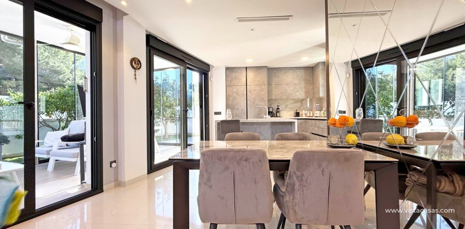 3 Zimmer Villa zu verkaufen in Villamartin - 475.000 € (Ref: 9420056)