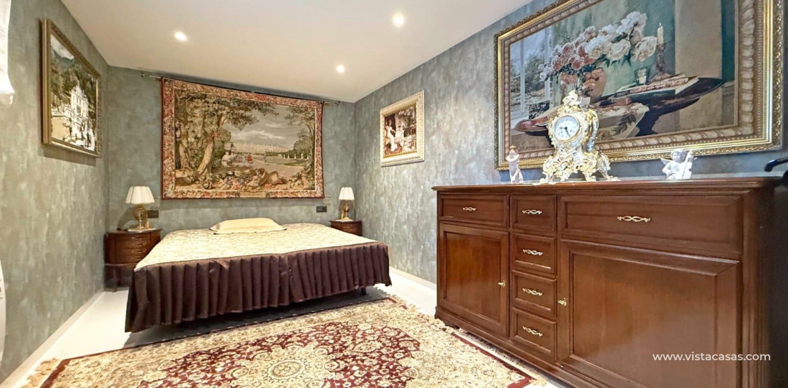 3 Zimmer Villa zu verkaufen in Villamartin - 475.000 € (Ref: 9420056)