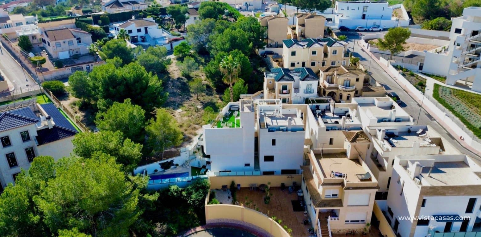 3 Zimmer Villa zu verkaufen in Villamartin - 475.000 € (Ref: 9420056)