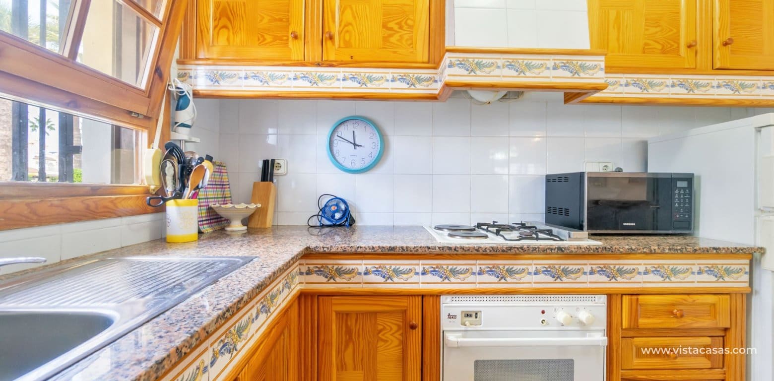 Apartamento de 3 habitaciones en Villamartin en venta - 199.000 € (Ref: 9420057)