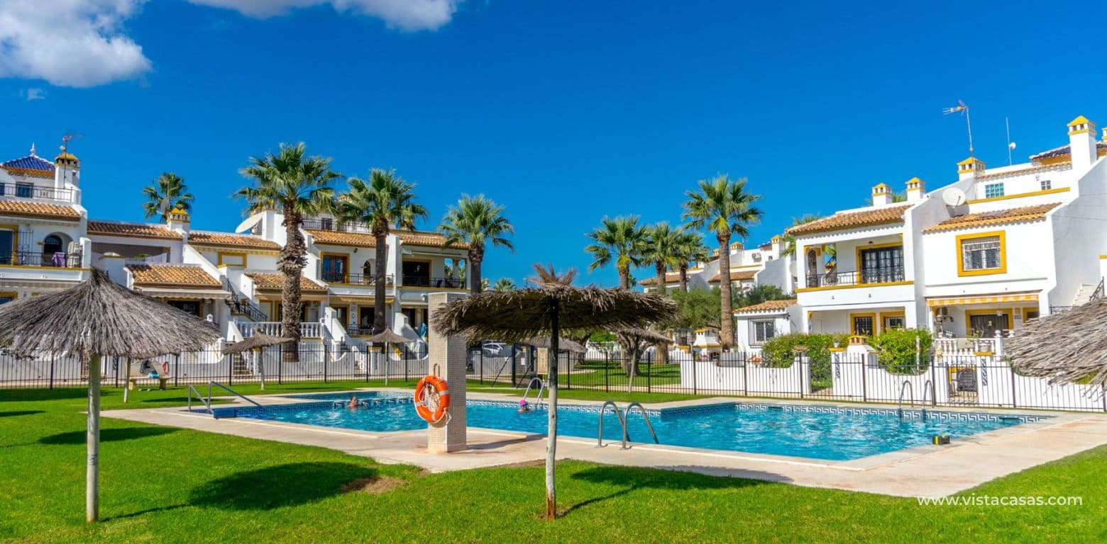 Apartamento de 3 habitaciones en Villamartin en venta - 199.000 € (Ref: 9420057)