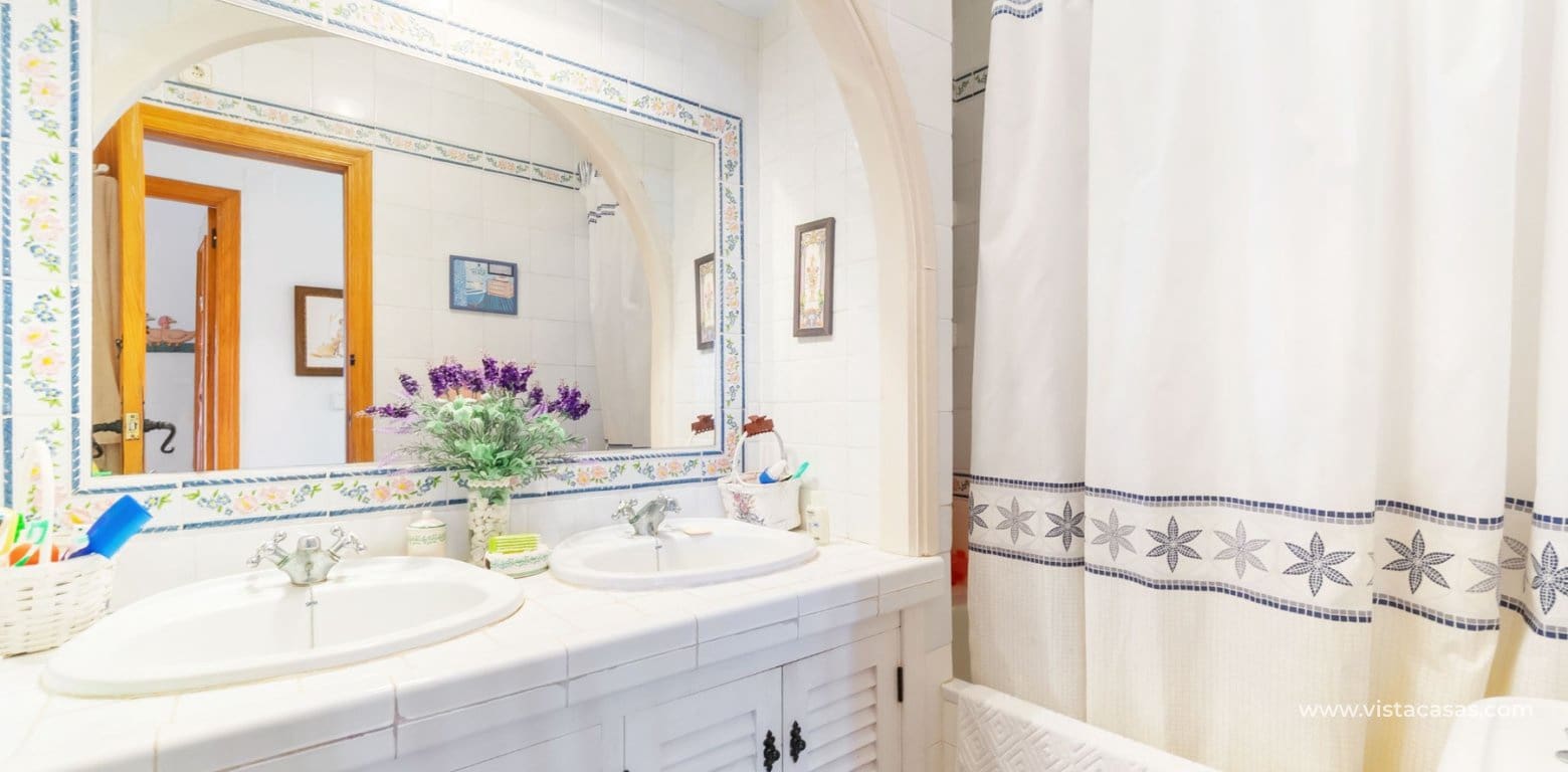 Apartamento de 3 habitaciones en Villamartin en venta - 199.000 € (Ref: 9420057)