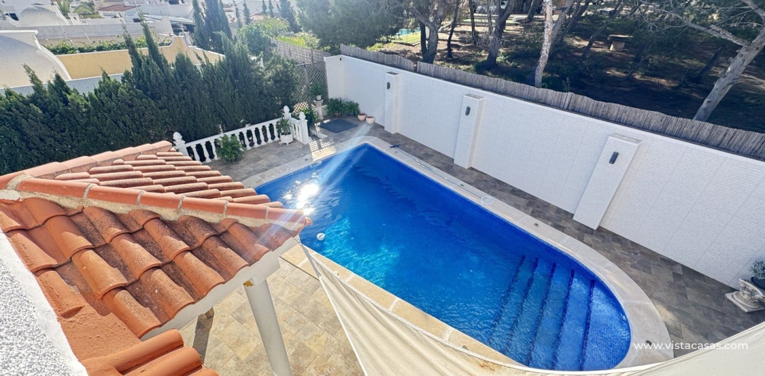 3 bedroom Villa for sale in Villamartin - € 375,000 (Ref: 9420059)