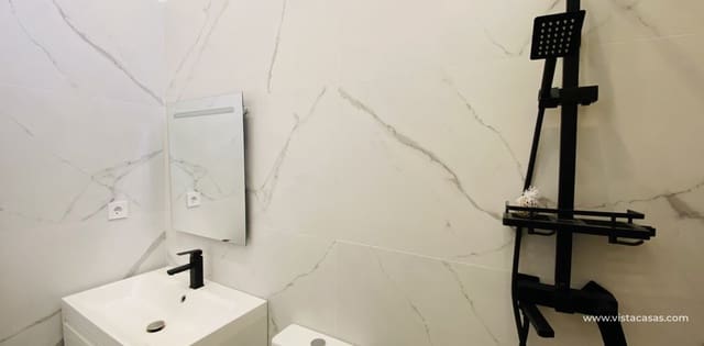 2 makuuhuone Bungalow myytävänä paikassa Playa Flamenca, Orihuela - 165 000 € (Ref: 9424104)